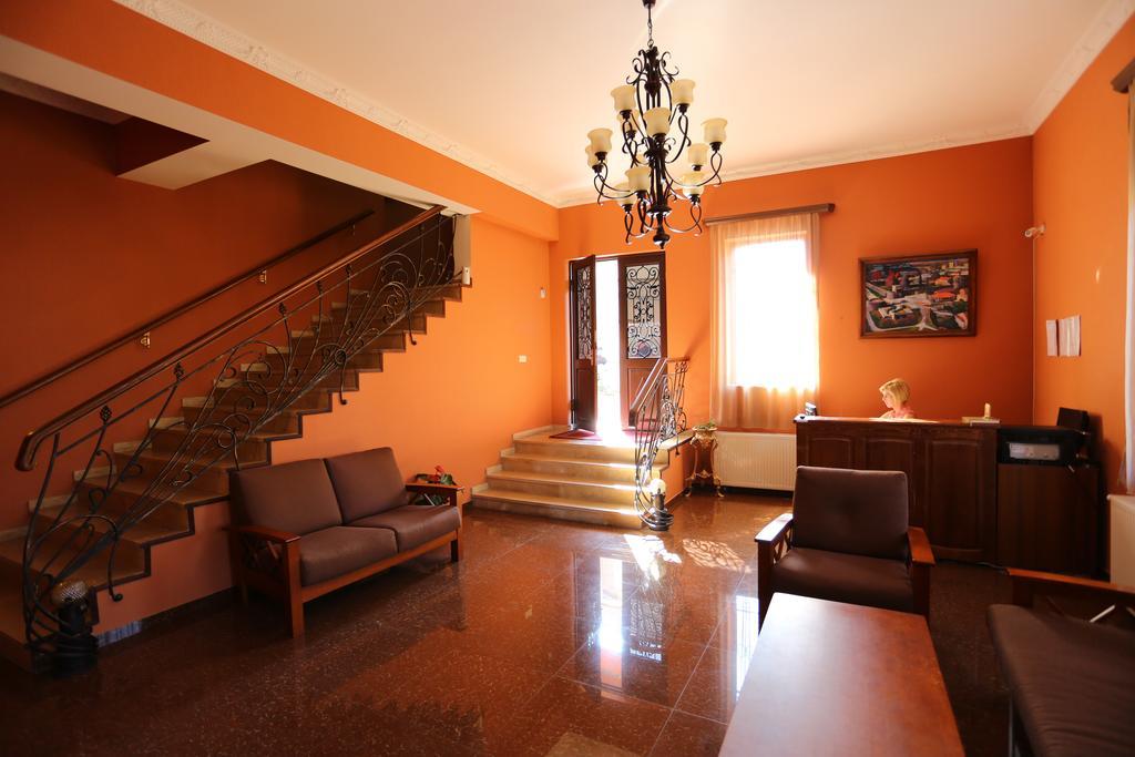 Hotel Sweet Home Telavi Dış mekan fotoğraf