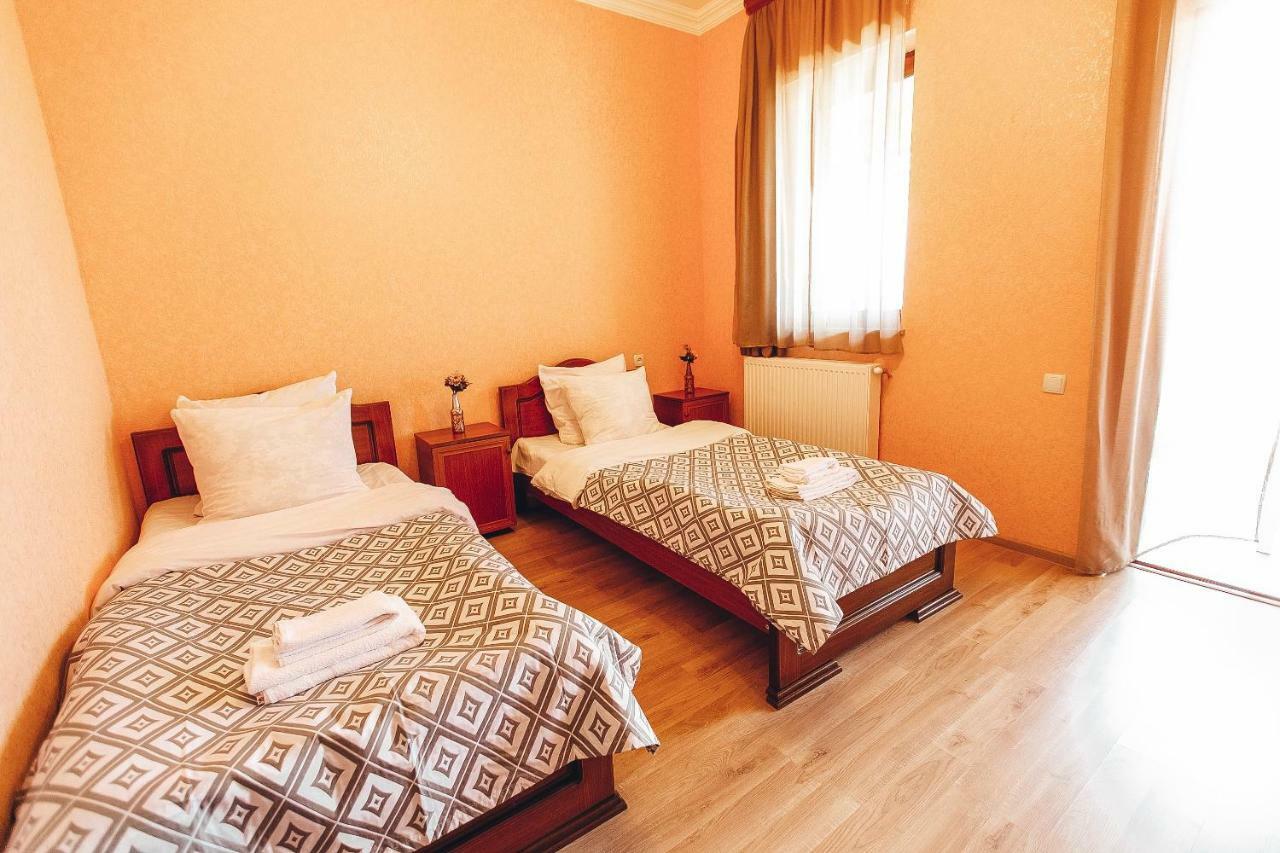 Hotel Sweet Home Telavi Dış mekan fotoğraf